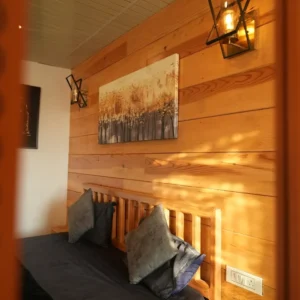 Highlanders Cottage – 2BHK with Bath Tub View